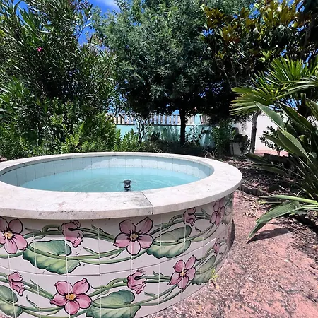 Villa Charming 5 Min From